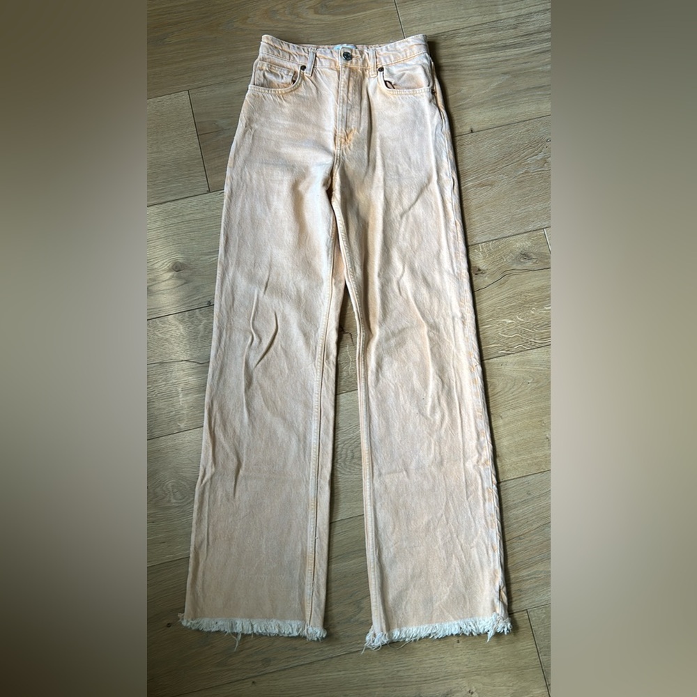 Zara High Rise Jeans in Light Peach